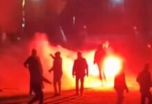 Photo of Протести во неколку градови во Србија по судирот во Нови Сад, приведени се неколку студенти