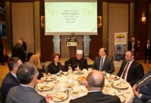 Photo of Скопскиот градоначалник и македонската претседателка на ифтарска вечера со Касами и Гаши