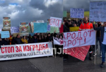Photo of ФОТО: Блокиран патот Виница – Берово: Жителите на Блатец на протест против хидроцентрала на Блатешница