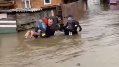 Photo of Драматични сцени во Кичево: Евакуирани неподвижни лица, мештаните ги спасуваат и животните