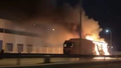 Photo of На автопат кон Скопје: Горат камион и автомобил кај Хиподром – сообраќајот е во прекин!