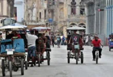 Photo of Кубански советници за безбедност и лекари ја напуштаат Венецуела, додека владата на Делси Родригез се соочува со притисок од САД