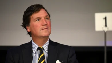 Photo of Новинарот Такер Карлсон тврди дека трипати го молел Трамп да не го напаѓа Иран