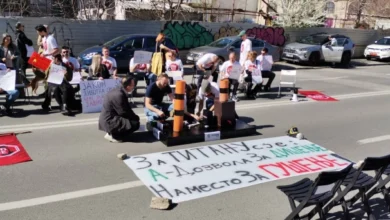 Photo of Активисти на „Стоп за Усје“ ја блокираа улицата пред МЖСПП