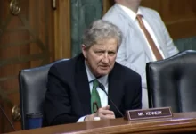 Photo of Портрет на Џон Кенеди – најурнебесниот меѓу политичарите: Како еден сенатор го чува Уставот и како во Вашингтон да докажеш дека не си глупав