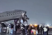 Photo of Авион на „Ер Канада експрес“ при слетување на аеродромот Ла Гвардија во Њујорк се судри со возило на земја