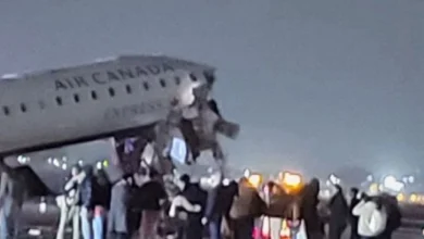 Photo of Авион на „Ер Канада експрес“ при слетување на аеродромот Ла Гвардија во Њујорк се судри со возило на земја
