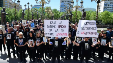 Photo of Кочани: „Овие деца ли се виновни што ги ставивме под земја?“