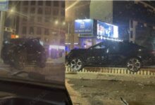 Photo of (Видео) Сообраќајка кај Соборен храм на Партизанска: „Шкода“ заврши во жардиниера