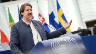 Photo of Вајц: С. Македонија не може да ги предоговори уставните измени