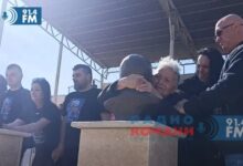 Photo of Томас и Александар, навивачи на ФК Осогово кои загинаа во пожарот добија бисти на Градскиот стадион