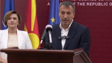 Photo of Беџети се пожали дека добивал СМС-пораки од Собранието само на македонски јазик