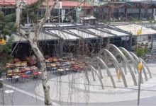 Photo of Угостителите од Трговскиот центар во Кочани ги отстрануваат терасите од јавната површина
