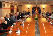 Photo of (Фото) СДСМ: Пуцко Петрол од ДУИ на состанок со Мицкоски во Владата