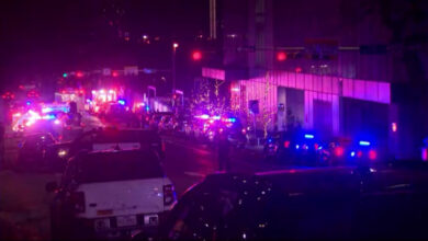 Photo of Две лица убиени, 14 ранети во пукање во Тексас, напаѓачот ликвидиран: носел маица со иранско знаме