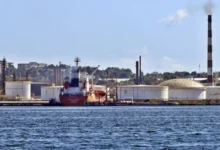 Photo of Иранската револуционерна гарда вели дека „ги чека“ Американците во Ормускиот теснец по заканите од Вашингтон