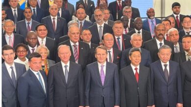 Photo of Кој е поблизок до Путин и Лукашенко: Марковски, Онишченко или вицепремиерот Стоиљковиќ?