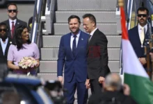 Photo of Сијарто го пречека Венс: Засилени безбедносни мерки во унгарската престолнина