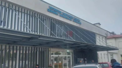 Photo of Три лица вдишале чад, откако бил опожарен автомобил во подземна гаража