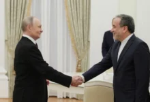 Photo of Арагчи се врати во Исламабад по посетата на Оман, утре оди во Москва на средба со Путин