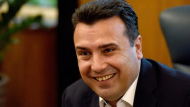 Photo of ВМРО-ДПМНЕ: Филипче слепо го следи Заев и глуми патриот