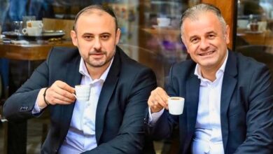 Photo of Арсовска: Орце по наредба на уплашените Изет и Висар патеките и седиштата на отворено ги пријавил како дивоградба