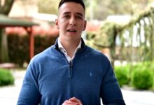 Photo of Огњеновиќ од СДСМ: Владата да најде решение и УЈП да ги ослободи студентите од данок за „Work and Travel“