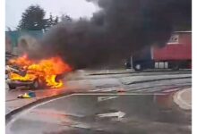 Photo of Aвтомобил гори на кружен тек во Скопје