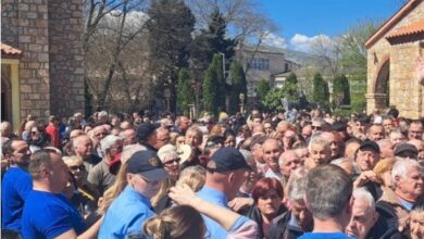 Photo of Турканици во Велес: Бесплатно се делеа 2.000 табли со јајца, полицијата спречуваше стампедо