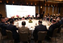 Photo of Мицкоски организира раскошни гозби додека граѓаните едвај врзуваат крај со крај – СДСМ со критики за Велигденскиот ручек на премиерот