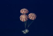 Photo of Успешно заврши првото патување со човечки екипаж до Месечината по повеќе од половина век