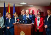Photo of Пратениците на СДСМ ја напуштаат работата за Изборниот закон