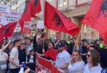 Photo of ВО ЖИВО: Започна маршот поради неспроведување на Законот за употреба на јазиците во првосудниот испит