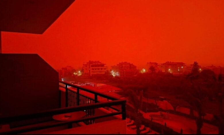 Photo of Црвено небо над Крит, ветрови донесоа сахарска прашина