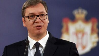 Photo of Вучиќ: Пицула е кретен кој зборува често, кратко и глупаво
