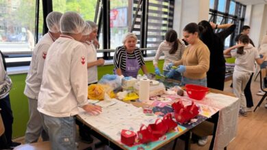 Photo of Герасимовски: Пензионерките ги учат младите за традицијата пред Велигден