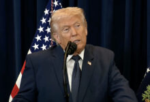 Photo of Демократите бараат проверка на способноста на Трамп за вршење на функцијата