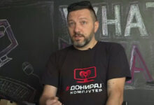 Photo of Деца со тротинети гаѓаат луѓе со балони, со камења во зоолошка, со ножеви се закануваат – „Ова мора да има граница“, алармира Стаменов