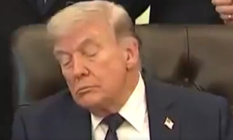 Photo of (Видео) Трамп ќе заспиеше за време на состанок во Белата куќа