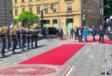 Photo of Претседателката Сиљановска-Давкова во Љубљана пречекана со највисоки државни почести од колешката Пирц Мусар