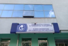 Photo of Малолетничка со породилни болки донесена на Клиниката за гинекологија, мајката е приведена
