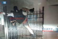 Photo of Крадец се заглавил на оградата од црквата во Кочани, интервенирале полицијата и итната помош