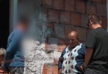 Photo of Портал Х (Видео) – Полициски инспектор и затворски полицаец претепале 20-годишно момче затоа што не им ја косело тревата во викендицата