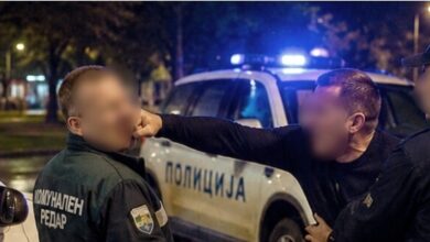 Photo of Пијан скопјанец уринирал врз службено возило на Град Скопје, па му искршил нос на комунален редар – интервенирала и полиција