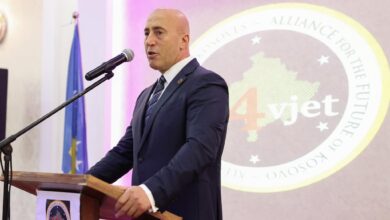 Photo of Харадинај: Албанскиот јазик во Македонија е загарантиран со Устав, студентите бараат еднаквост
