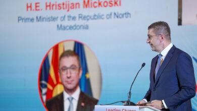 Photo of Мицковски – Неможе времено да се работи надвор во некој туристички центри,таму да плаќаме данок а дома бесплатно да се лекуваме