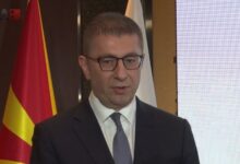 Photo of Мицкоски телефонски разговарал со Јанша: Продолжуваат силните врски меѓу Македонија и Словенија