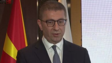 Photo of Мицкоски телефонски разговарал со Јанша: Продолжуваат силните врски меѓу Македонија и Словенија