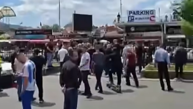 Photo of ВИДЕО: Со жив штит се спречува затворањето на нелегалниот пешачки премин кај Бит-пазар