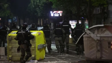 Photo of Приведени 23 лица по немирите во Белград